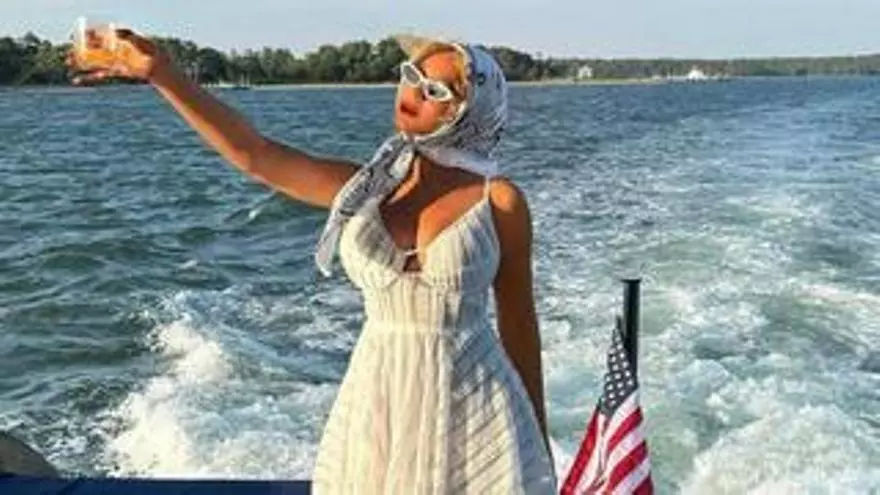Beyonce, brindis en los Hamptons con moda de Ibiza