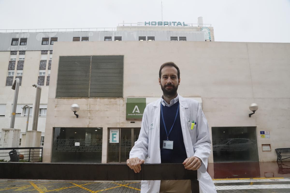 El especialista en Neurología del hospital Reina Sofía Fernando Acebrón.