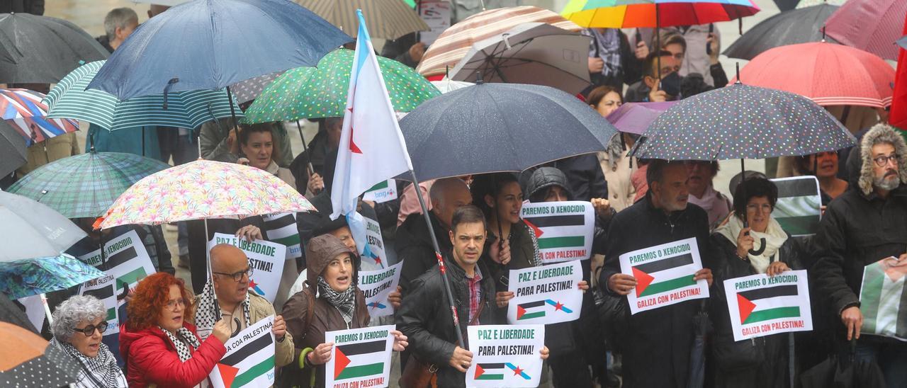 Concentración a favor del pueblo palestino en la plaza de Galicia