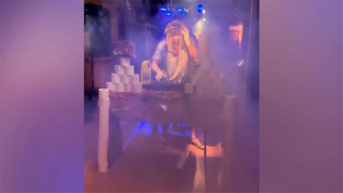 No te pierdas la discoteca que ha montado Theo Hernández en su propia casa