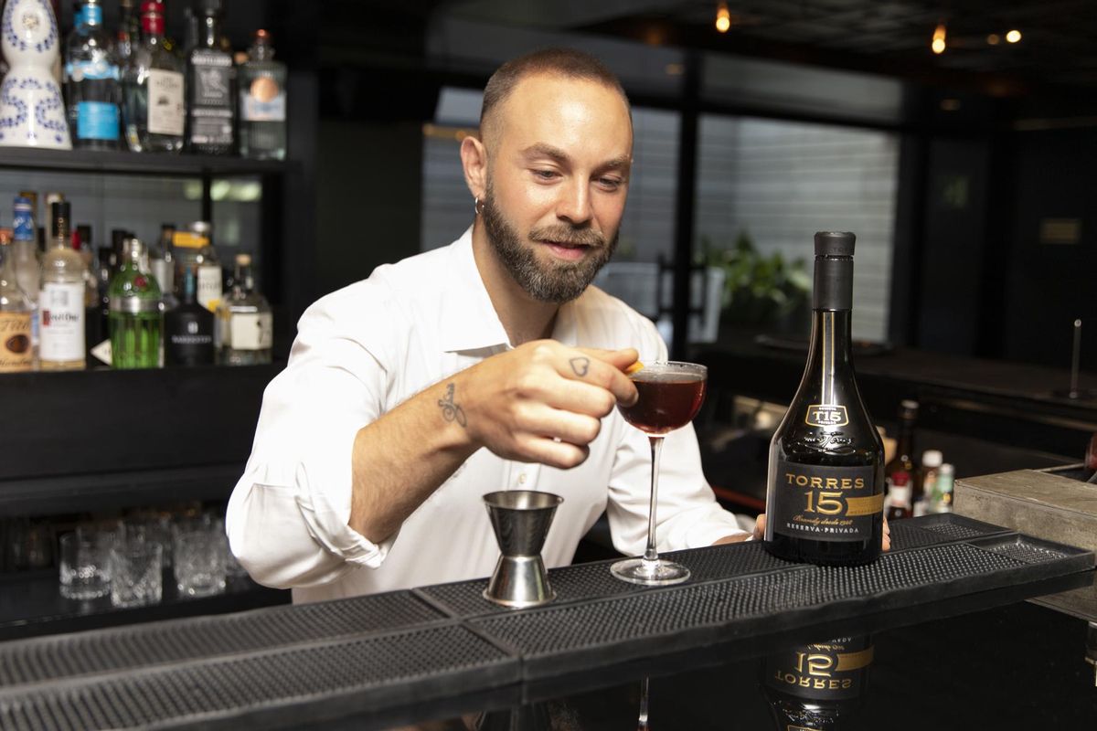 Sergio Flor Ortega en Banker's Bar, coctelería del hotel Mandarin Oriental, en Passeig de Gràcia 40.