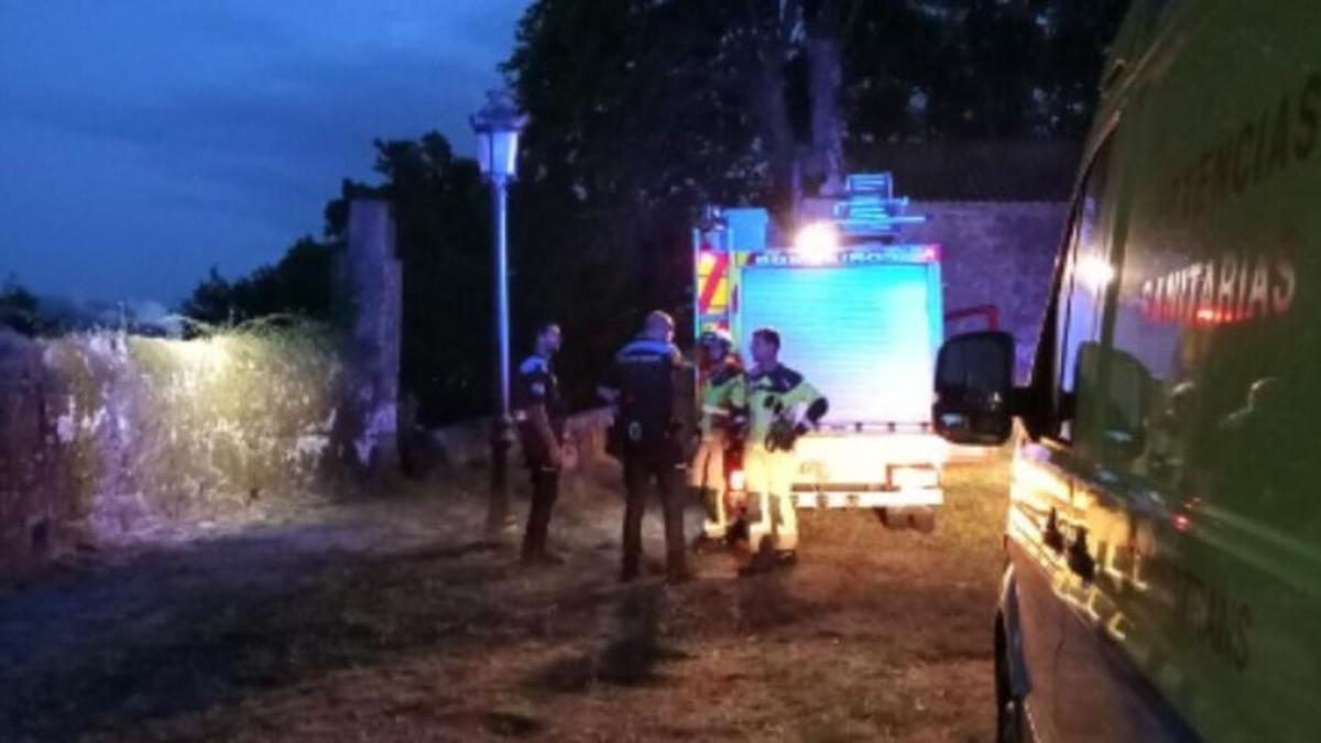 Parte del operativo en O Santiaguiño para rescatar a la peregrina