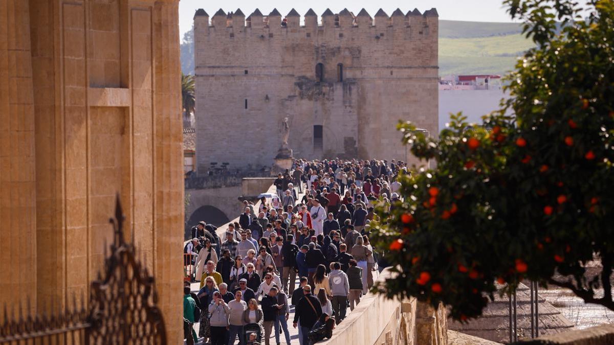 El sol y el turismo vuelven a Córdoba