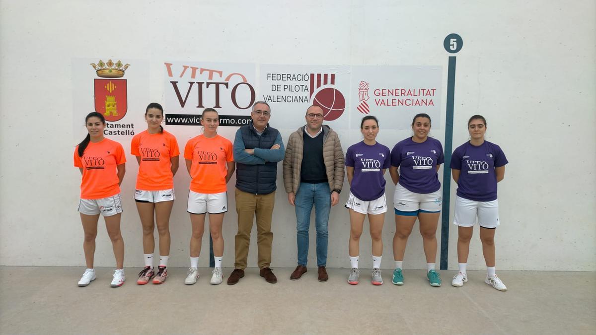 Segona semifinal. Per ordre, les jugadores Mar, Júlia, Irene, Marina, Myriam i Ana.