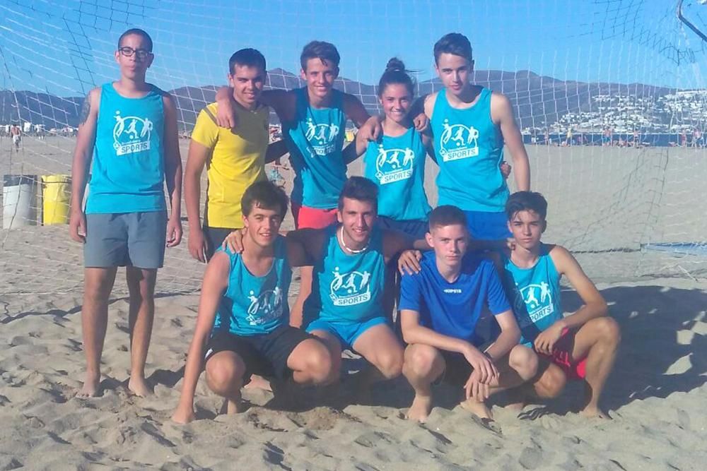 Torneig de futbol platja a Empuriabrava