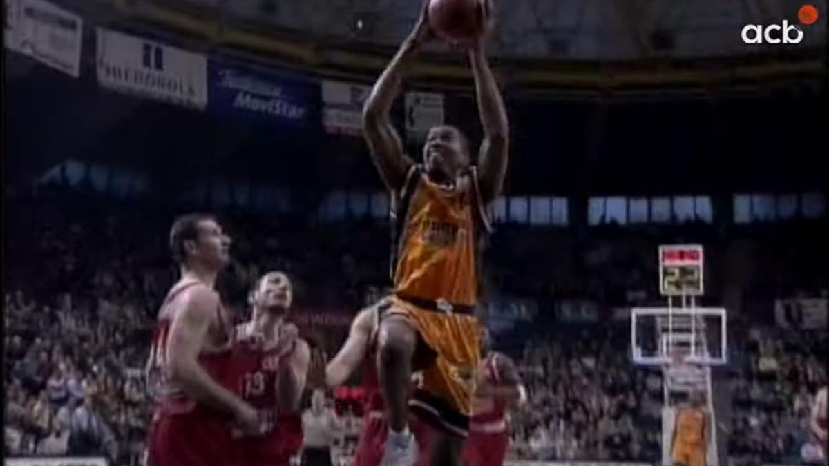 Vídeo para el recuerdo de Derrick Alston con la camiseta del Valencia Basket.