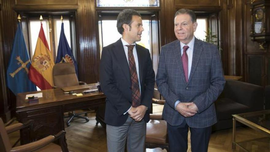 Así fue la primera reunión entre el alcalde de Oviedo Alfredo Canteli y el teniente alcalde Nacho Cuesta