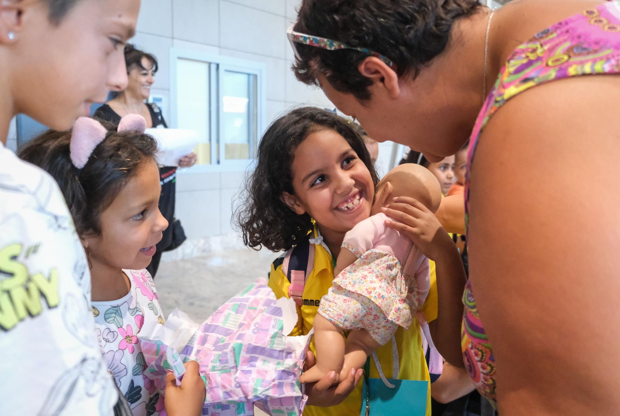 Los niños saharauis llegan a Alicante a pasar unas vacaciones en paz