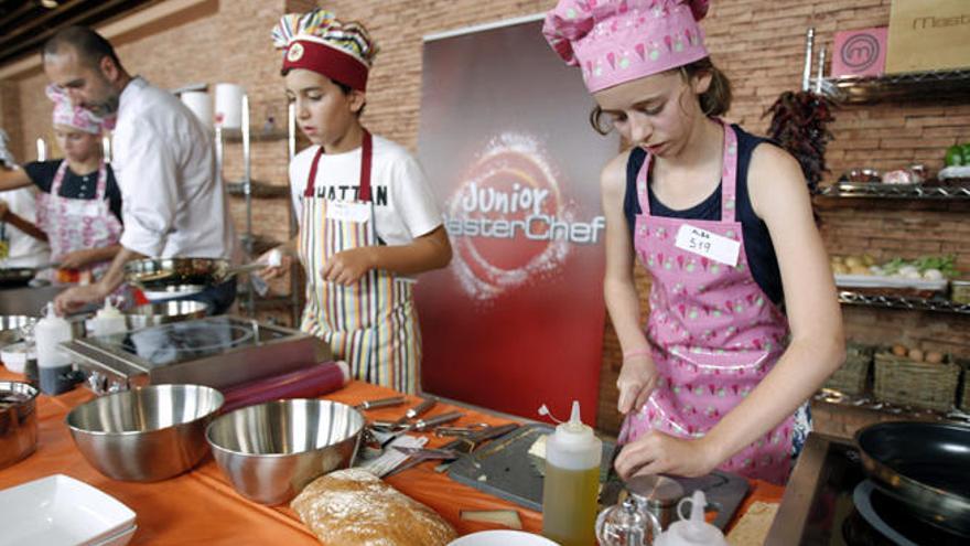 Participantes de la edición infantil de &quot;Masterchef&quot;. // Efe