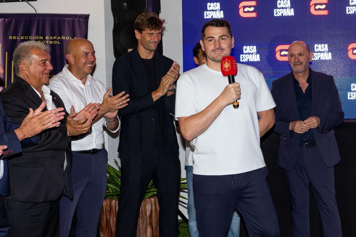 Laporta İspanya Hanedanı'nı fethetti