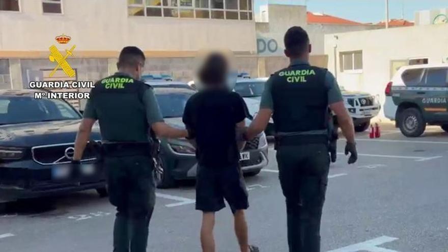 Detenidos en Torrevieja cuatro fugitivos reclamados por secuestro, drogas, armas y tentativa de homicidio