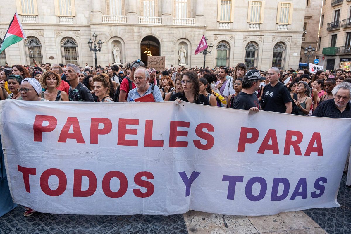Gran manifestación antiracista en Barcelona
