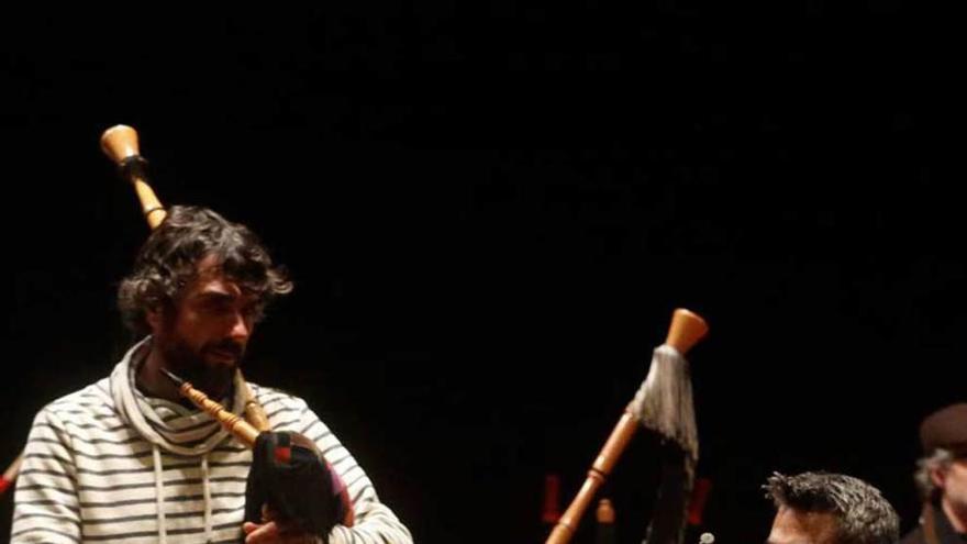 Los hermanos Tejedor, ayer, durante el ensayo de los conciertos de este fin de semana en Avilés.