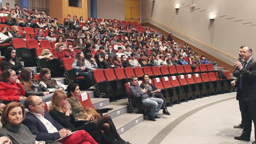 Alumnos en una actividad de la Universidad de Vigo // I.Osorio