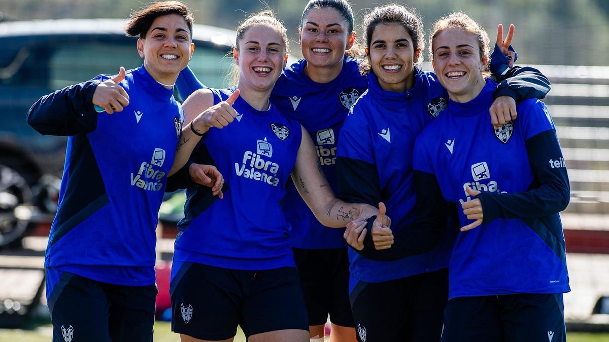 El Levante Femenino tiene 11 puntos de ventaja al cuarto puesto y lucha con el Real Madrid por el subcampeonato