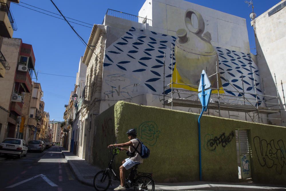 Manolo Mesa, en el mural de San Antón