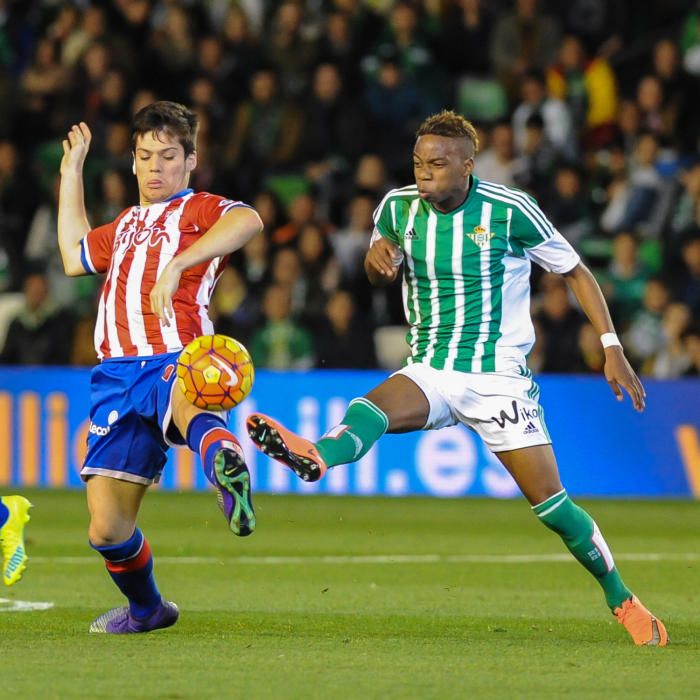 El Sporting suma un punto ante el Betis