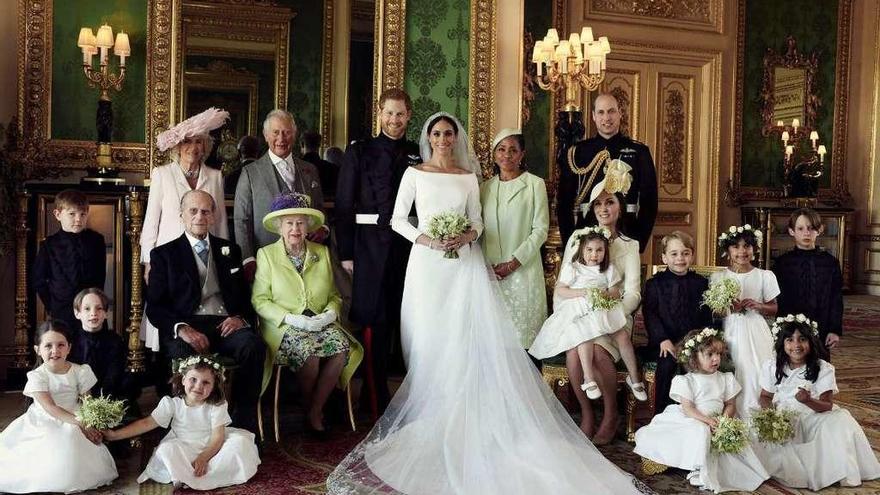 Fotografía oficial del enlace entre el príncipe Enrique y Meghan Markle. // Efe