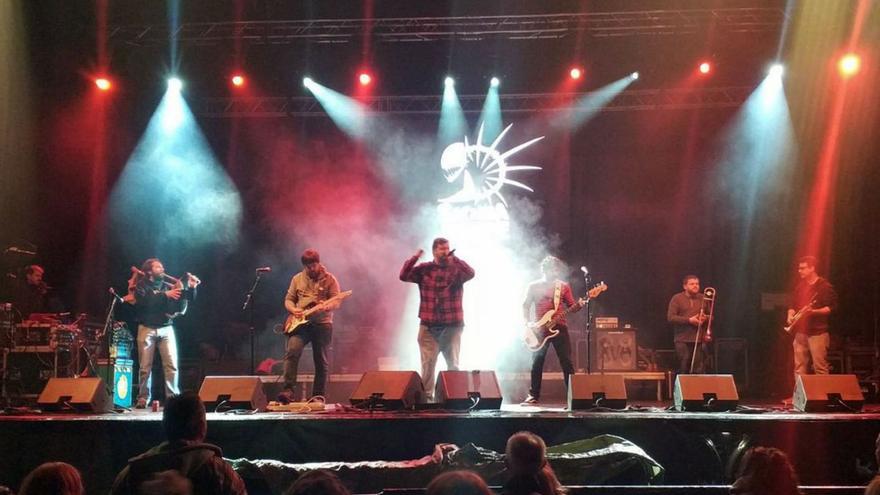 «Skama la rede» durante un concierto en Mieres. | LNE