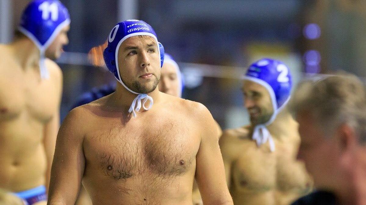 El waterpolista Ubovic, primer sancionat per homofòbia en l’esport espanyol El waterpolista Ubovic, primer sancionat per homofòbia en l’esport espanyol