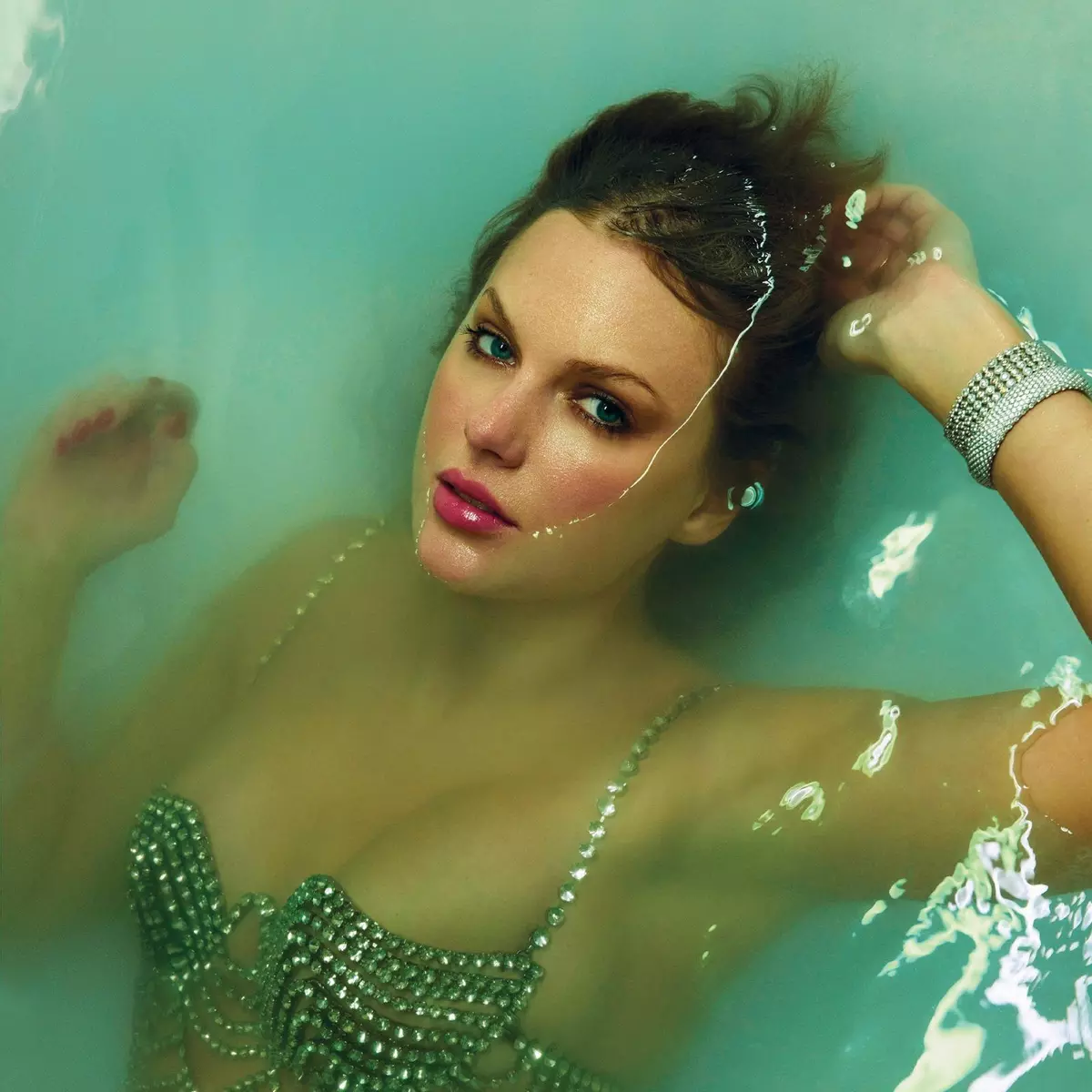 "Contagiosamente alegre, salvaje y dramático": todo lo que se sabe del nuevo disco de Taylor Swift