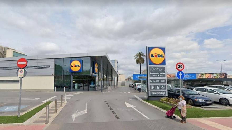 Lidl tiene una mesa plegable que es más económica que la de Ikea