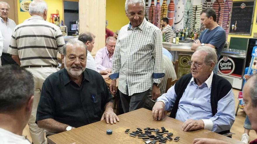 Carlos Slim, el magnate mexicano con lazos en Avión, rompe con Elon Musk y Starlink