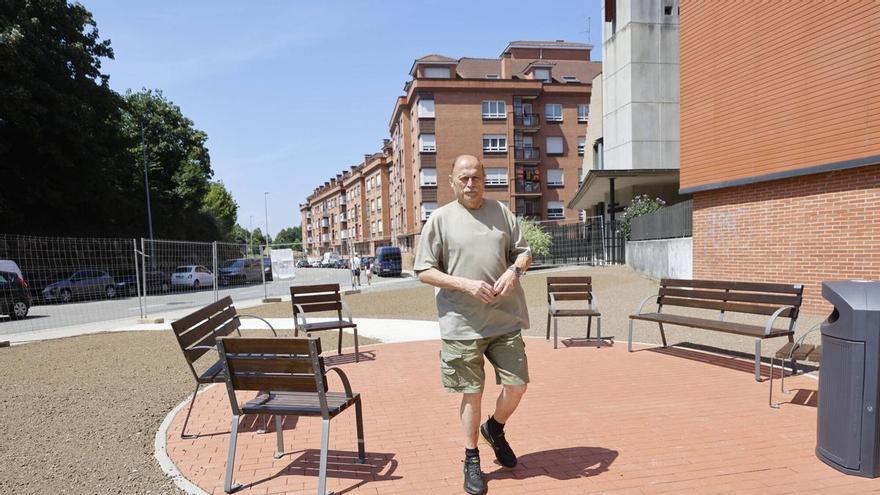La nueva plaza de Ceares gana el respaldo vecinal, aunque piden más zonas verdes y sombra: “A la vista está precioso”