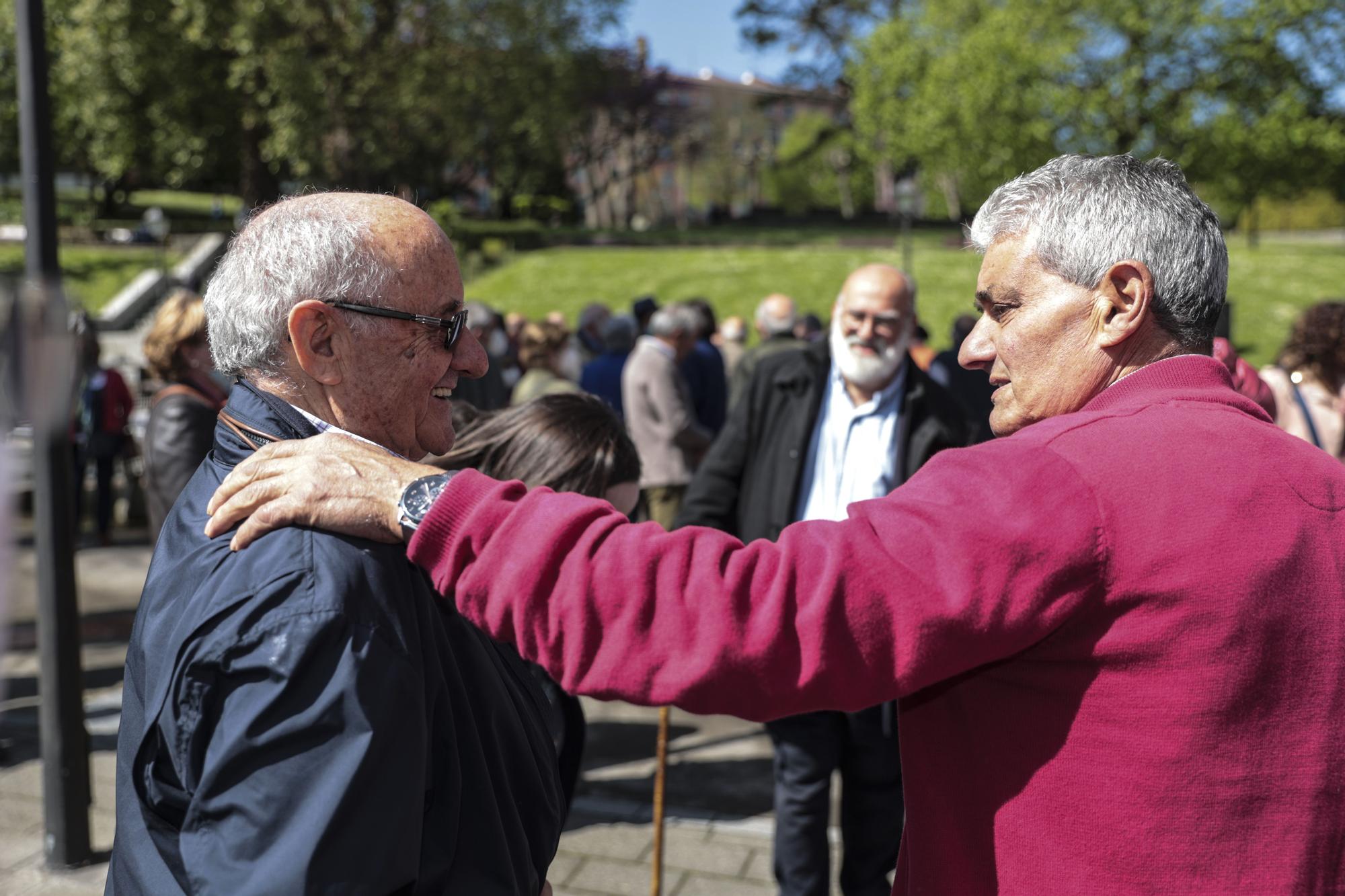 EN IMÁGENES: Así fue el descubrimiento de la placa “Paseo Padre Valdés“