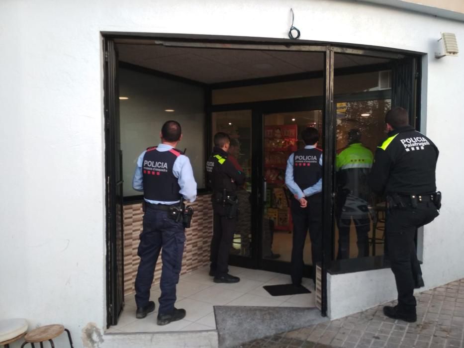 Un operatiu conjunt dels Mossos d’Esquadra i la Policia Local de Palafrugell acaba amb un detingut i 20 identificats