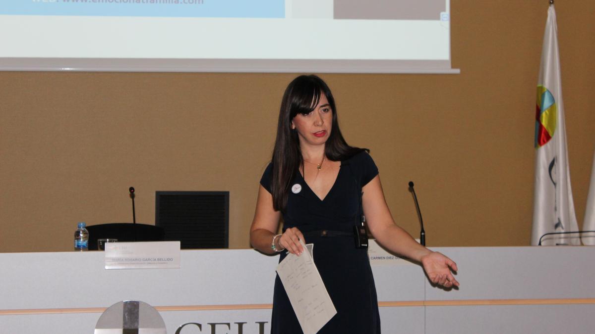 La experta Carmen Díez, profesora de Magisterio del CEU de Elche, da unas claves para ayudar a niños y niñas con altas capacidades.