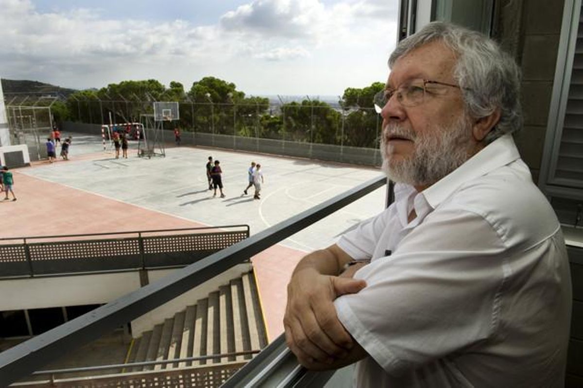 Josep Padró, professor a l’Escola Costa i Llobera de Barcelona. Josep Padró, professor a l’Escola Costa i Llobera de Barcelona.