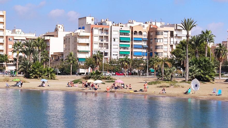 La Comunidad responsabiliza al Ayuntamiento de Águilas del vertido a las playas de Poniente y La Colonia