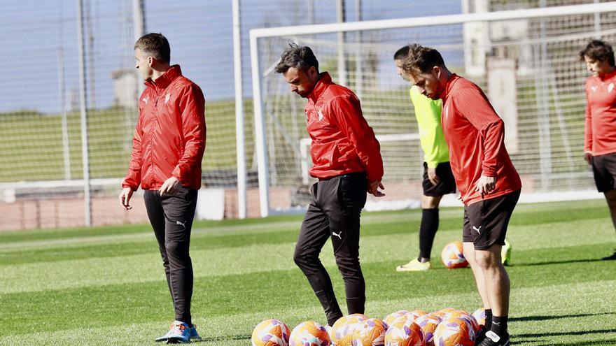 La opinión sobre la crisis del Sporting y el resurgir del Oviedo: Albés, Paunovic y el mago