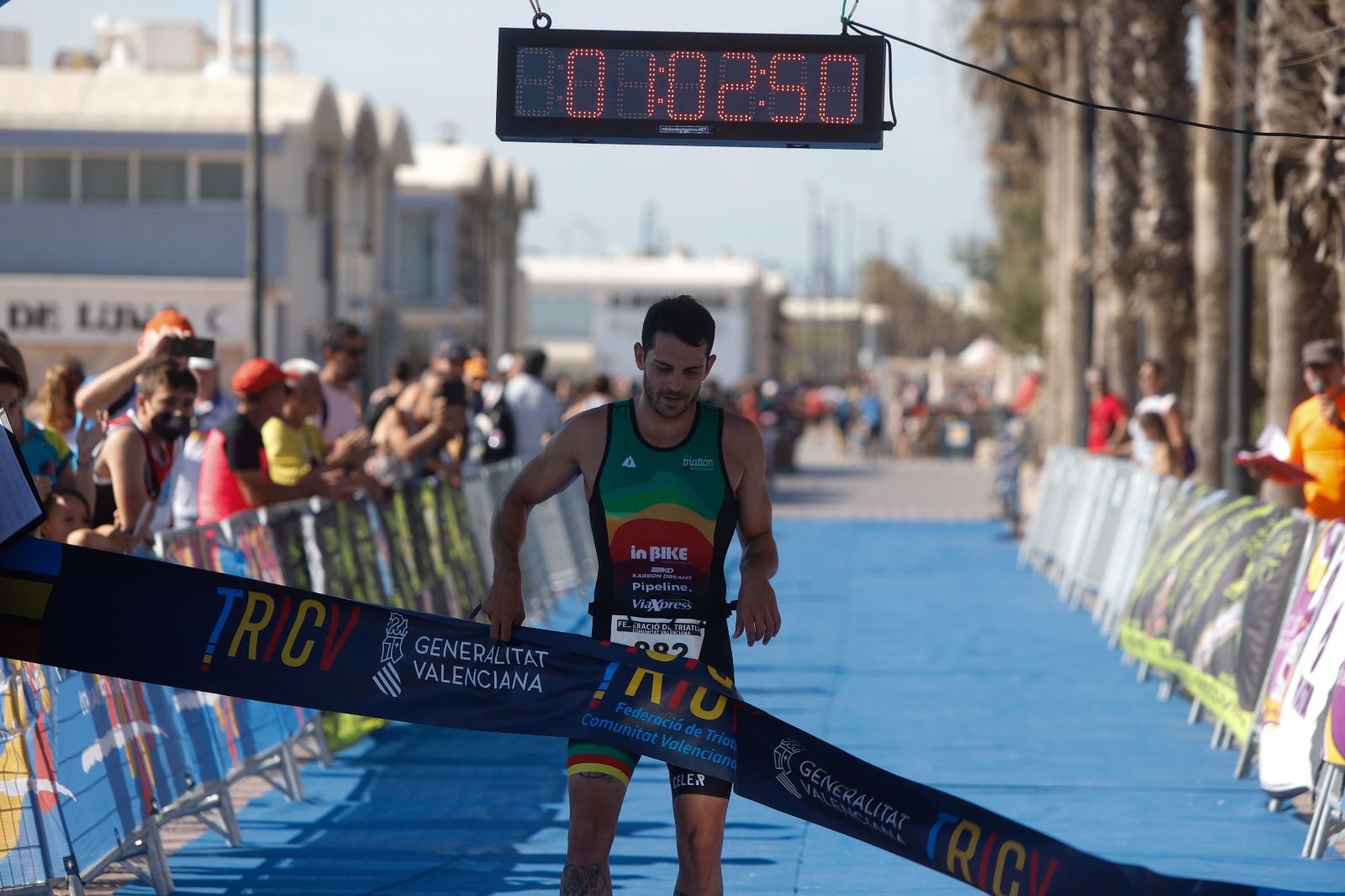 El Triatlón Playa de la Malvarrosa, en imágenes