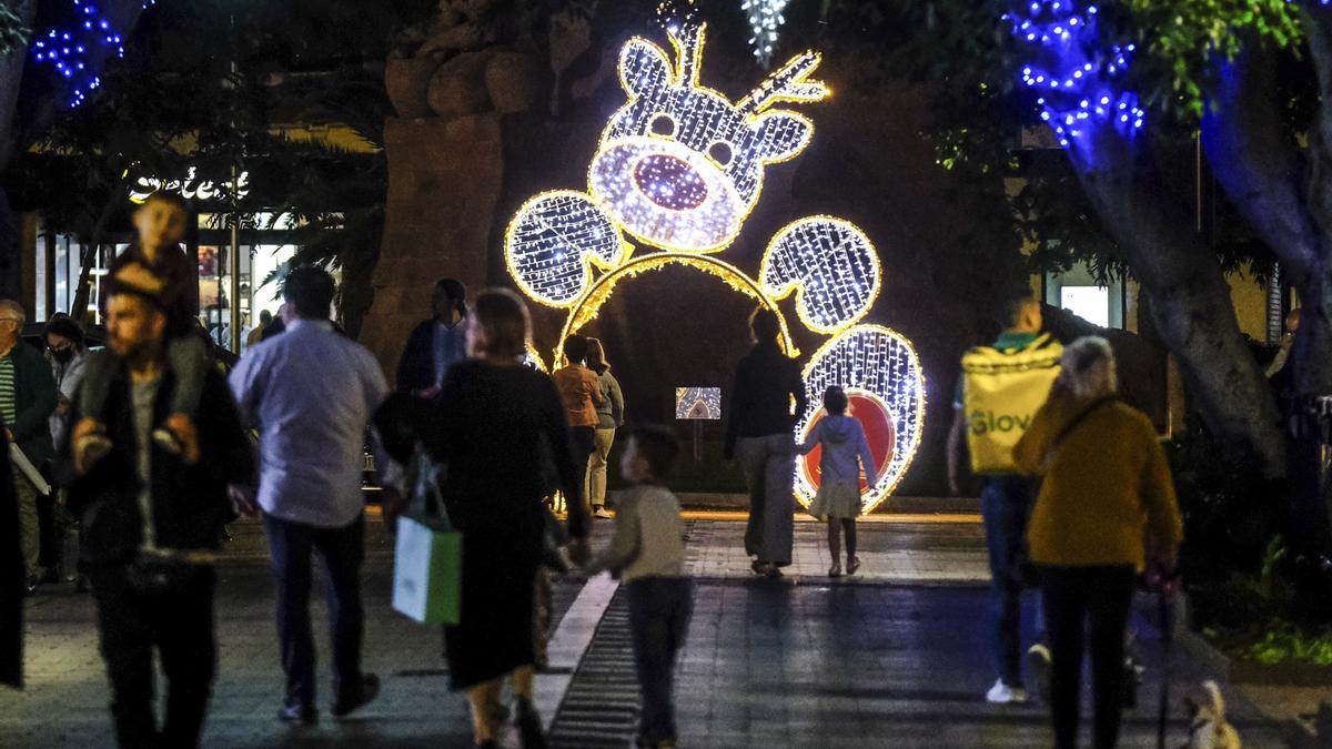La Plaza de España iluminada por Navidad