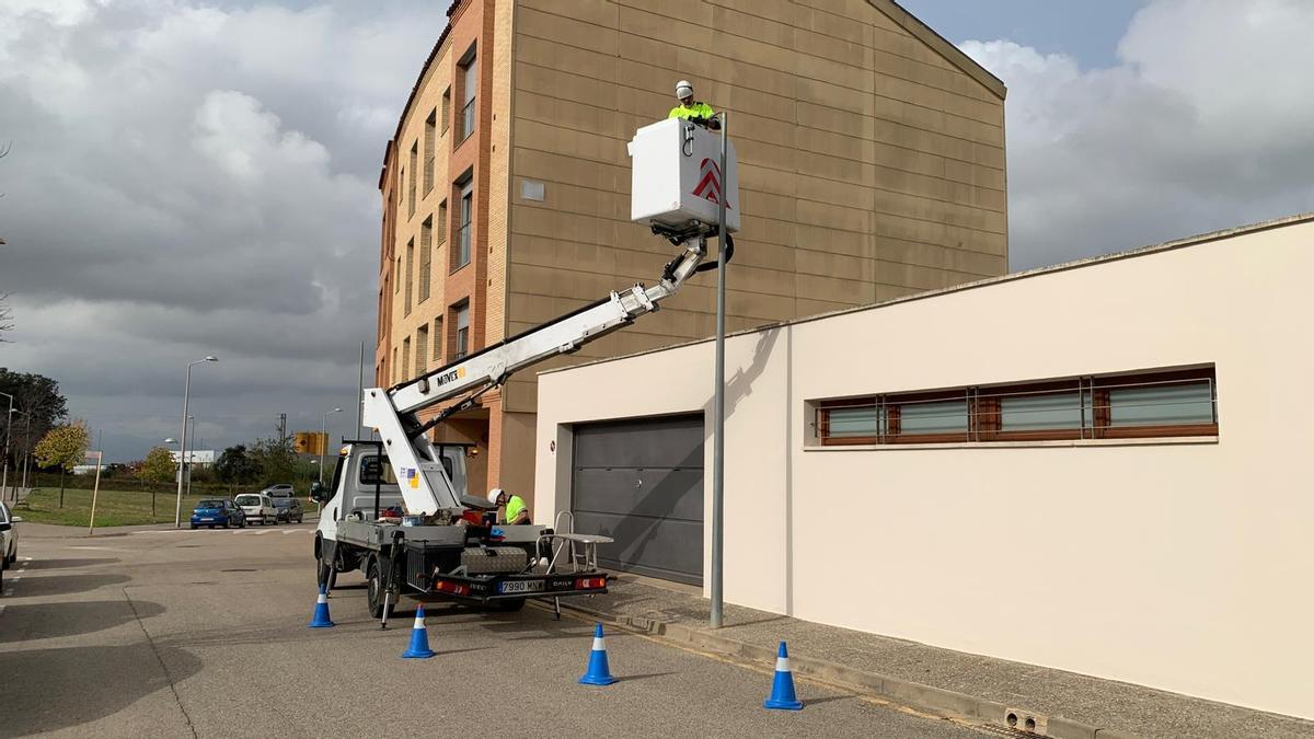 Tasques per canviar l'enllumenat.