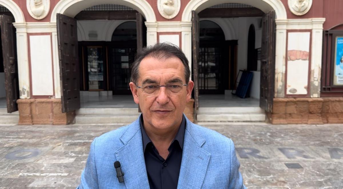 Santiago Parra, edil de Cultura.