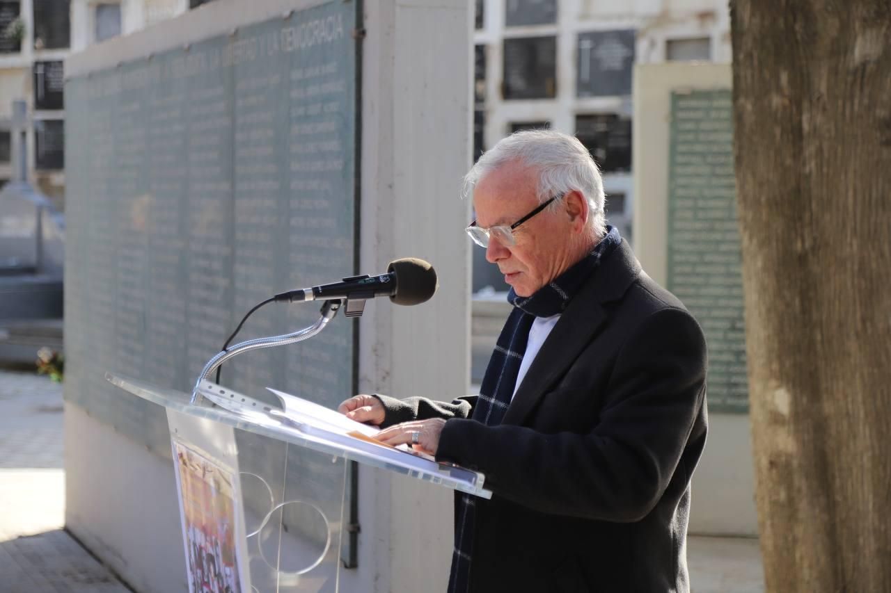 Acto en memoria de las víctimas del franquismo en el cementerio de la Salud