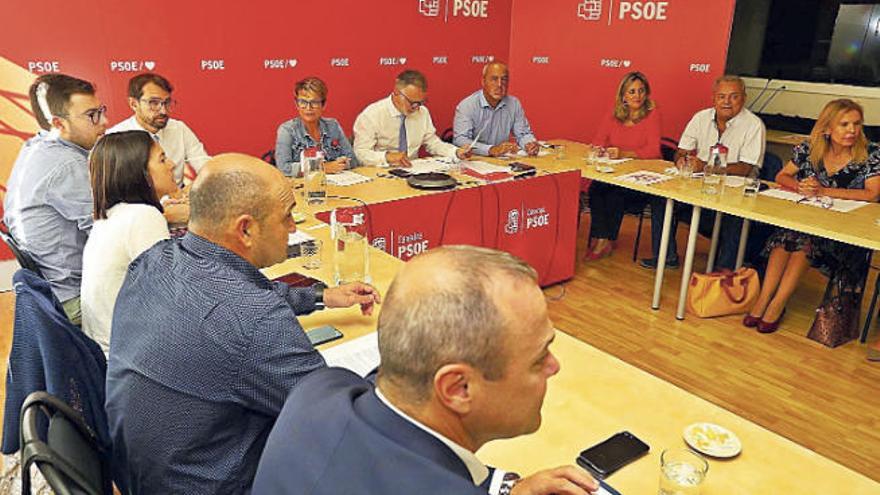 Reunión del PSOE celebrada ayer en Las Palmas de Gran Canaria.