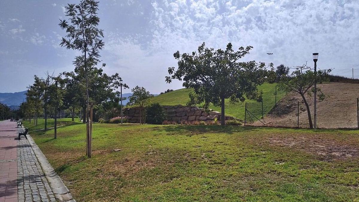 Un rincón del Parque Lineal de Campanillas, el pasado martes.