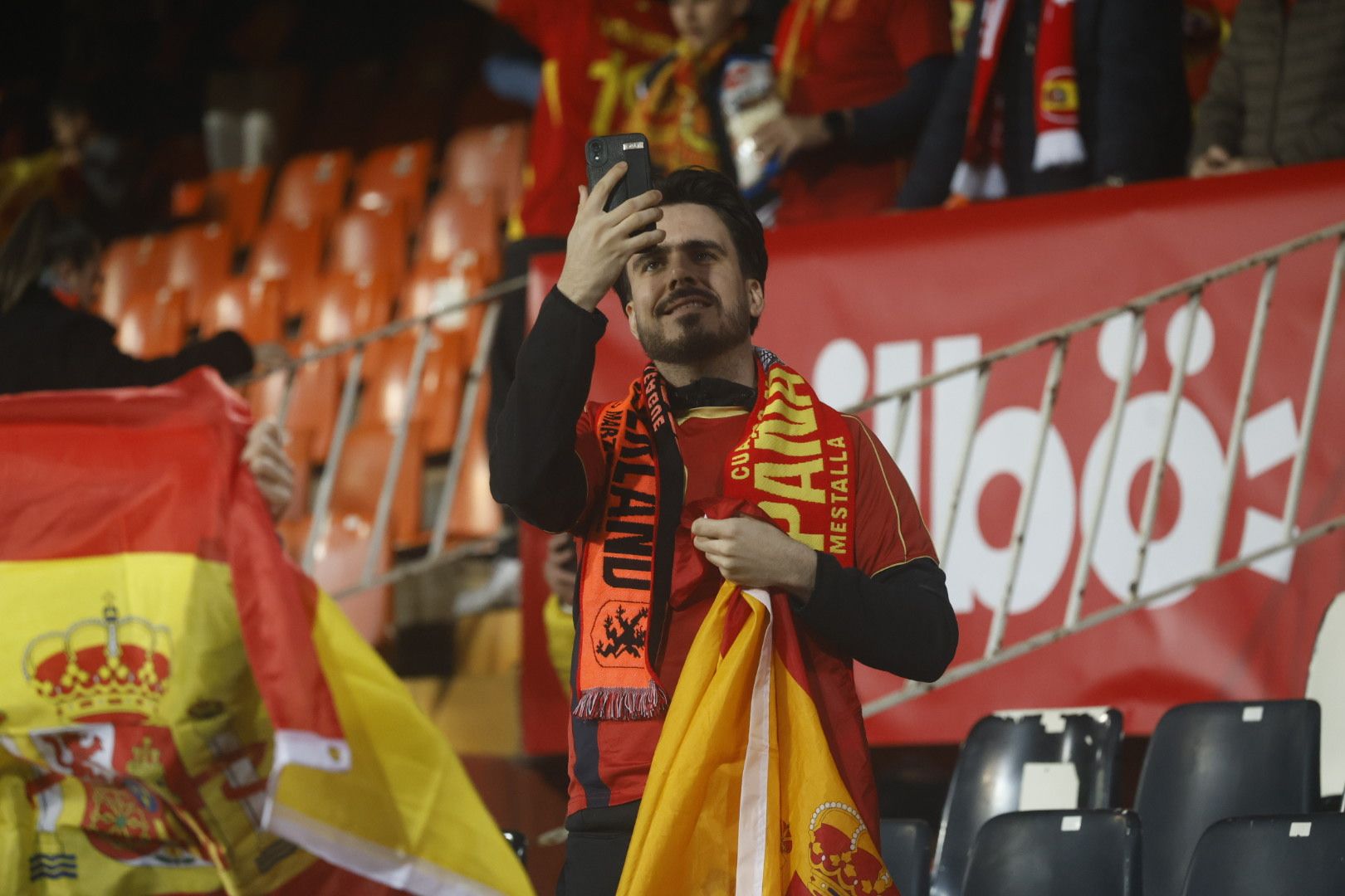 España - Países Bajos: Búscate en la grada de Mestalla