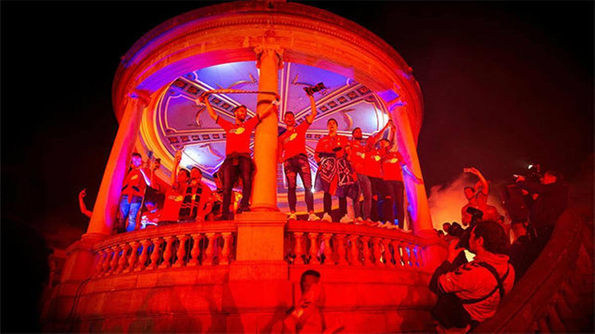 Osasuna celebra el ascenso a Pirmera en la Plaza del Castillo
