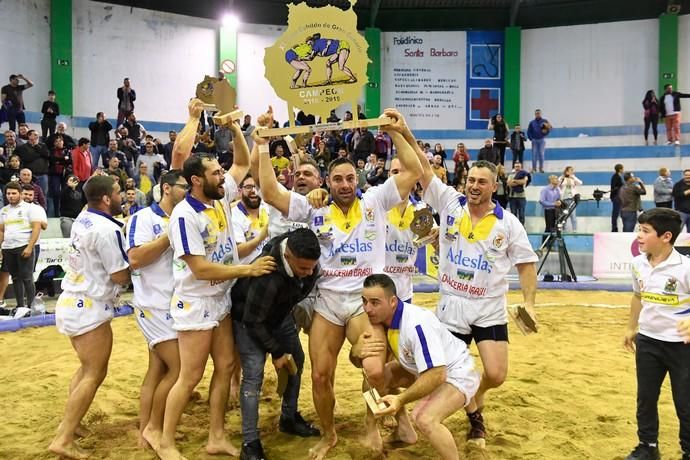 DEPORTES. VECINDARIO.SANTA LUCIA.   Luchada. Final de la Copa Cabildo Insular entre los equipos del Estrella CL y el CL Agüimes.  | 30/03/2019 | Fotógrafo: Juan Carlos Castro