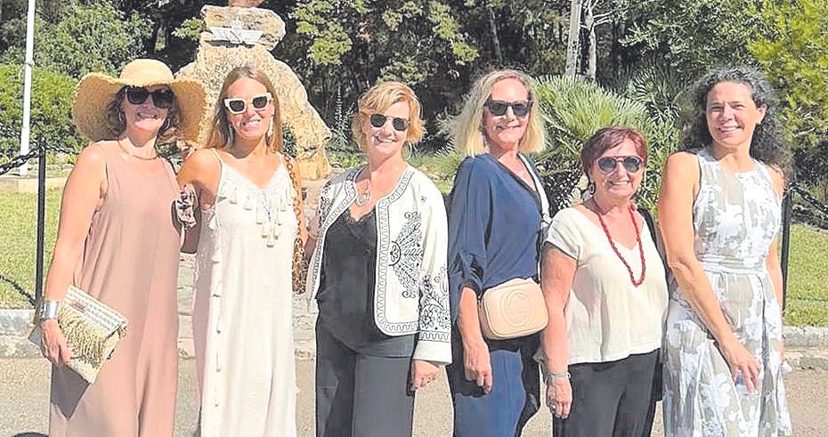 Maria Àngels Amorós, Cuca Pérez, Águeda Ropero, Cati Bota  y Monse Greenwich.