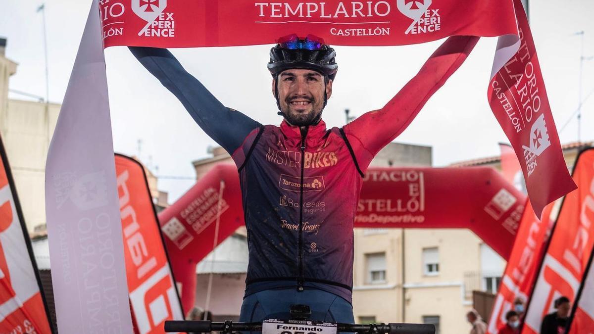 Fernando Benavente se impuso en ciclismo BTT tras una gran competición