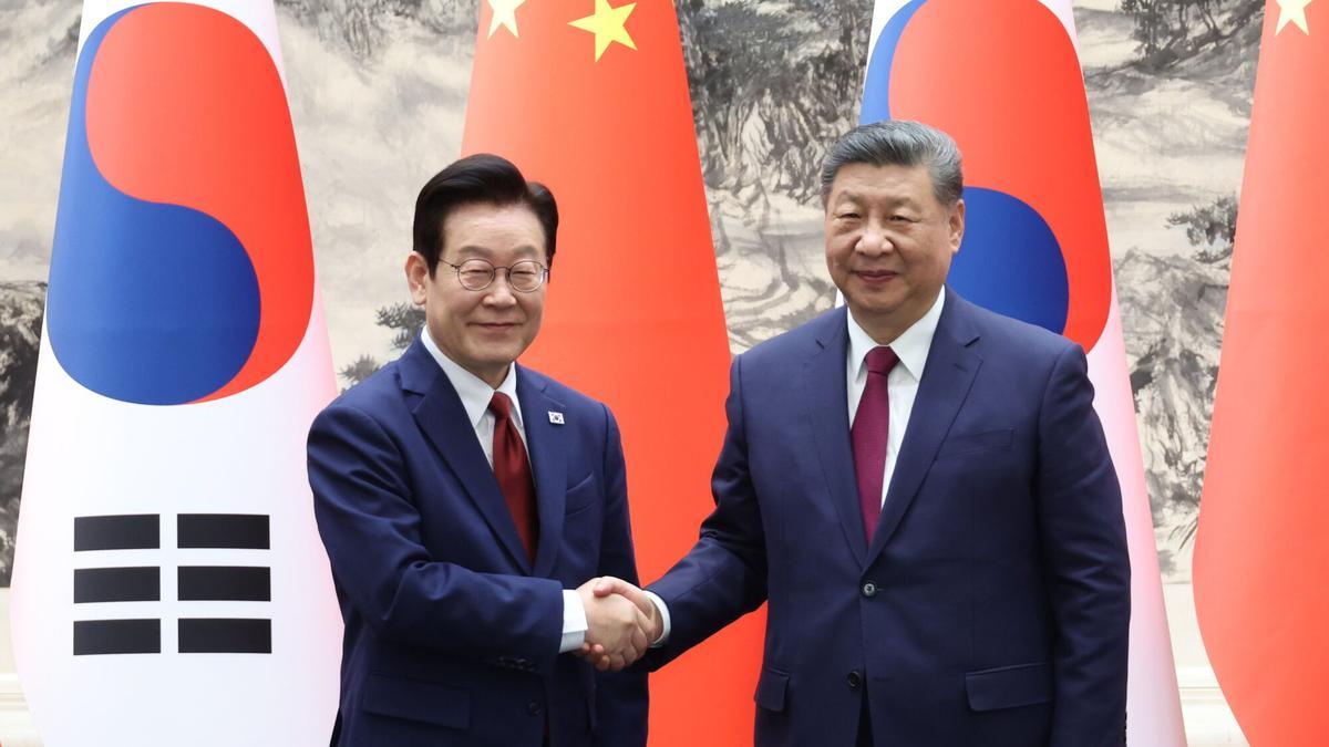 Corea del Sur | El presidente llega a Pekín para resetear las relaciones con China