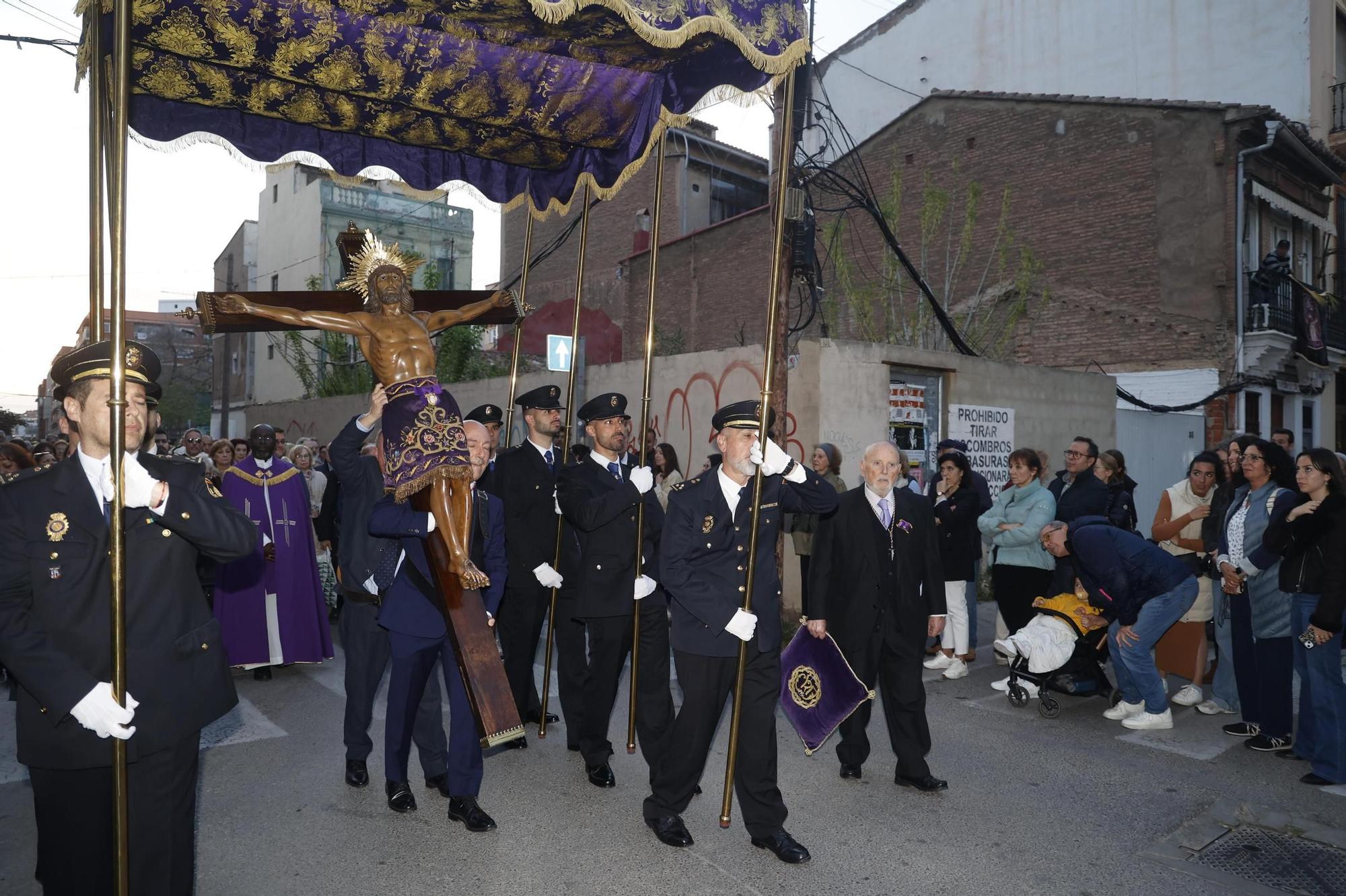 Así ha sido la procesión del Cristo de los Afligidos en València