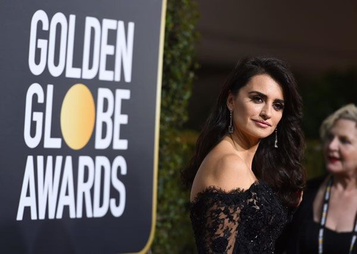 Globos de Oro 2018: Penélope Cruz, detalles de pedrería de su vestido negro de Ralph and Russo