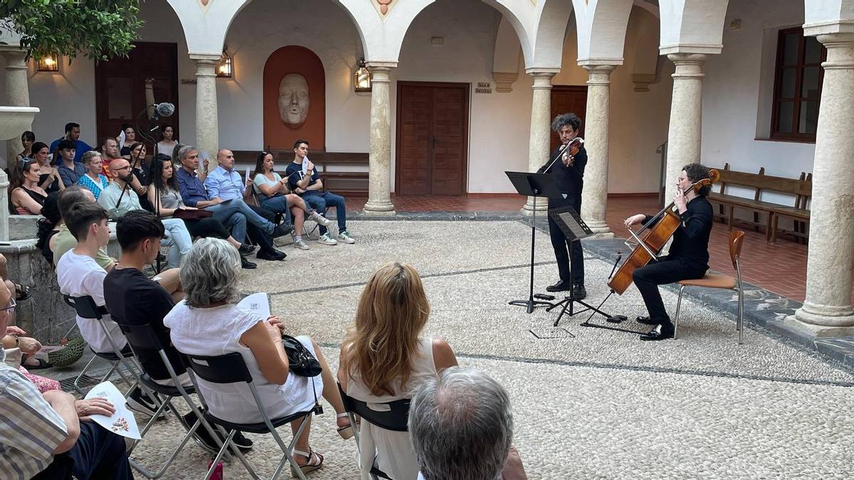 Una actuación del festival Gala Fest.